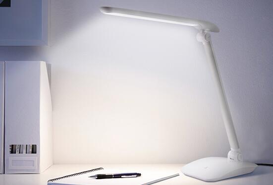 床頭臺燈的擺放有什么講究？怎么放比較好