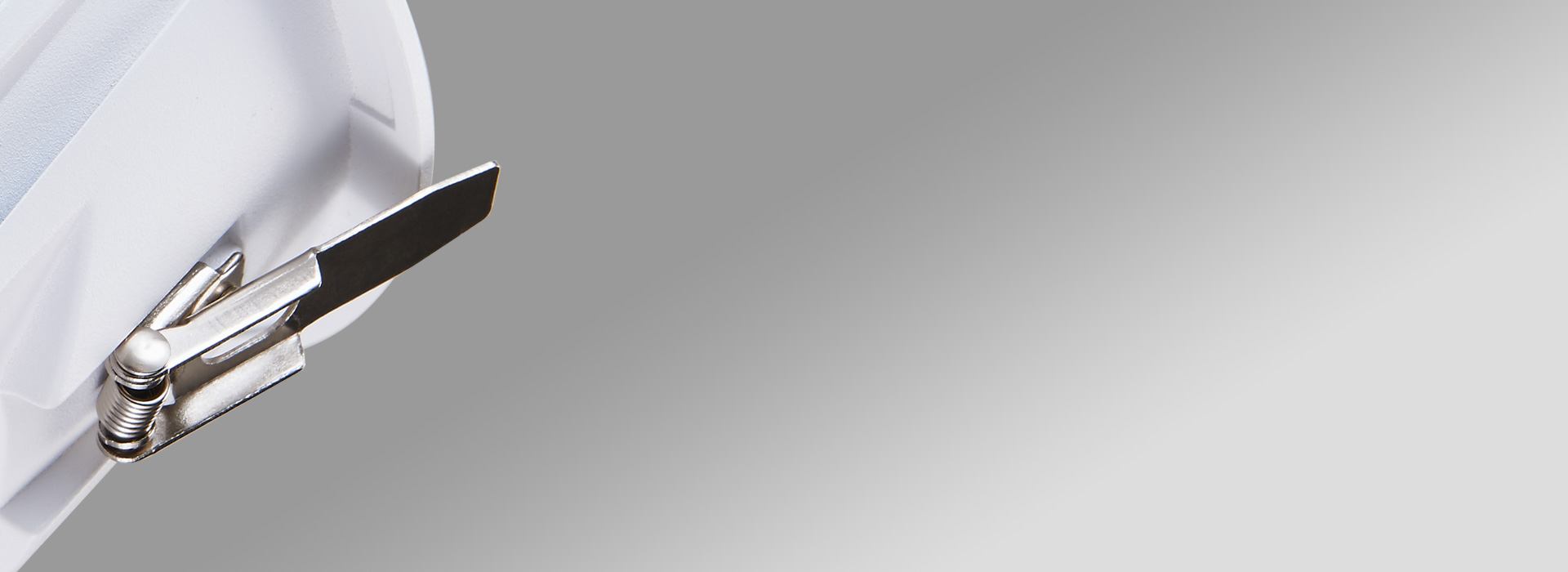 優(yōu)質(zhì)彈簧卡扣，穩(wěn)定牢固 彈性好，防銹耐...