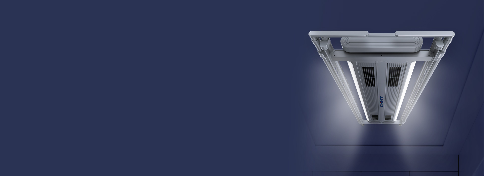 雙條線型LED燈，照亮整個陽臺 陽臺無...