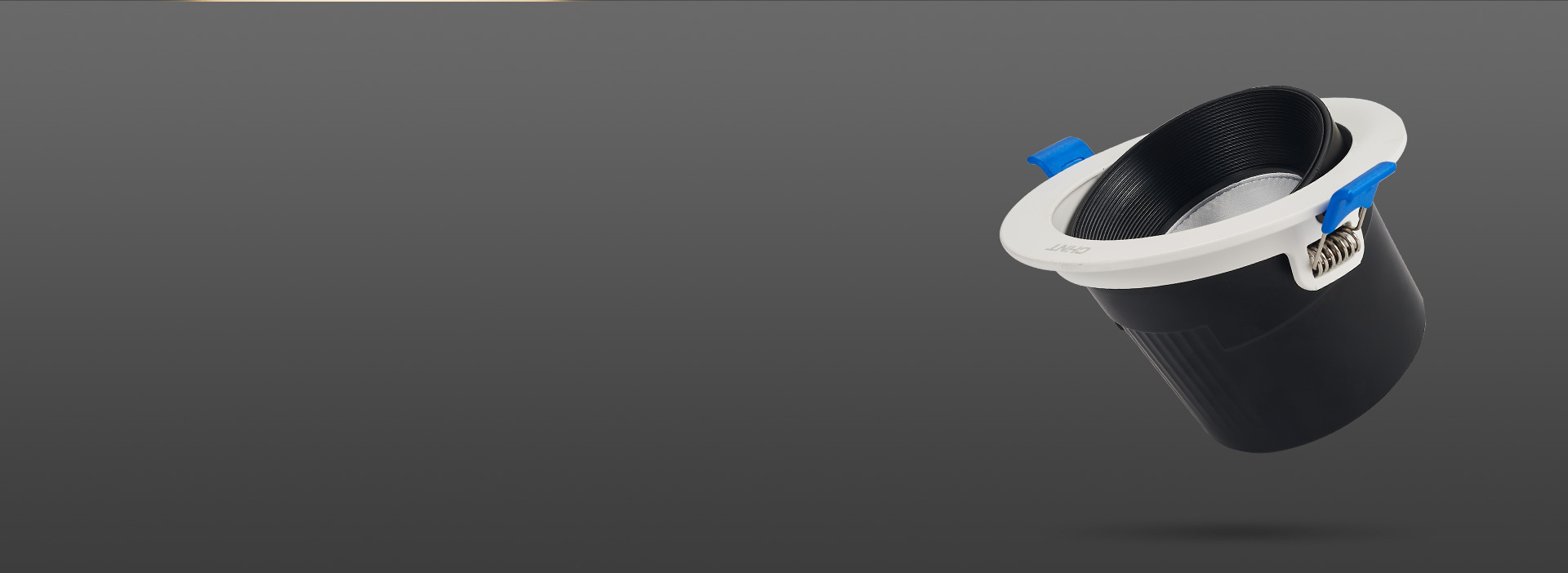 雙向調節照射方向 出光方向輕松掌控，微...