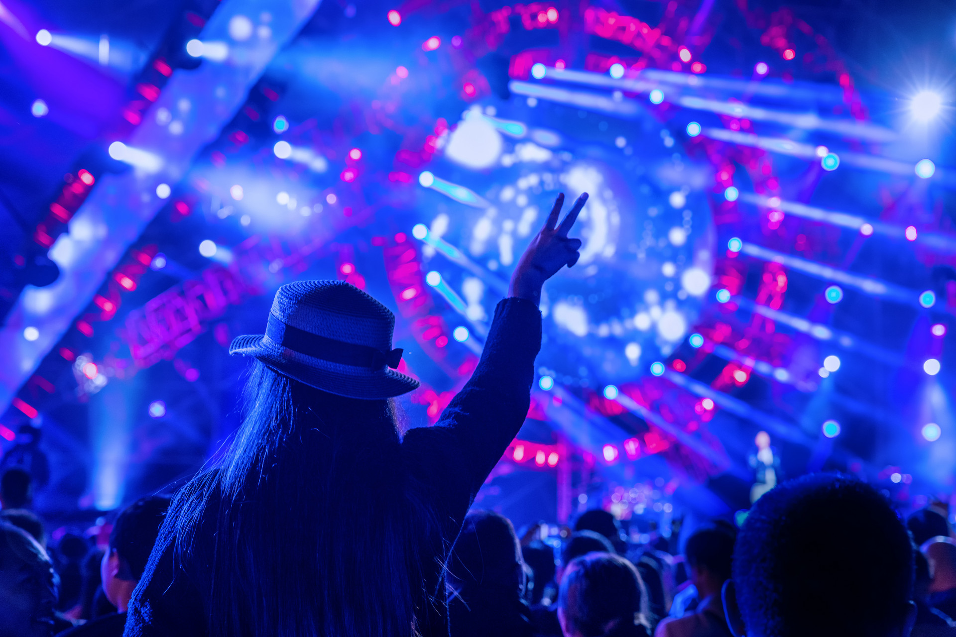 花式電工SHOW！888集團居家抖音挑戰賽來啦